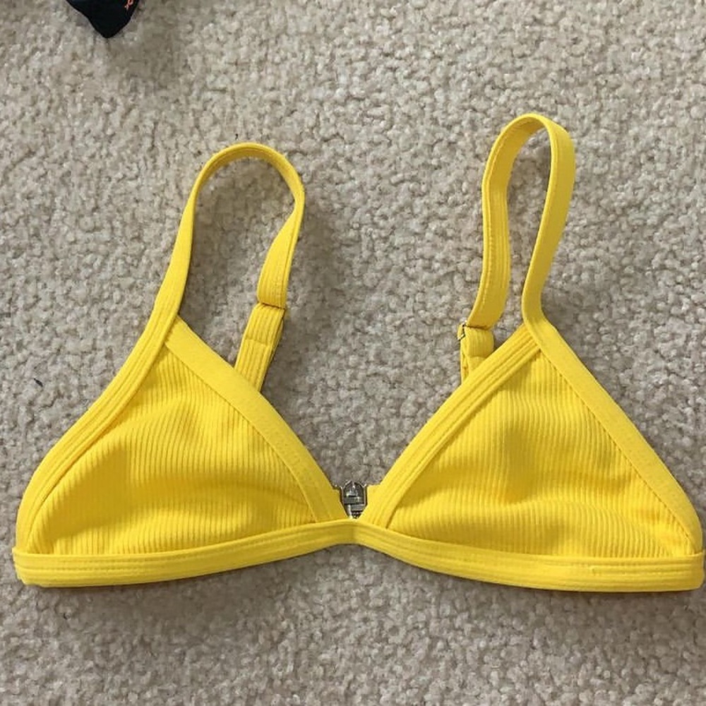 Bikini top